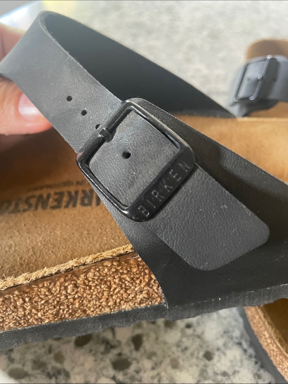 Black Leather Toe-Post Sandals Birkenstock - Picture 10 of 10